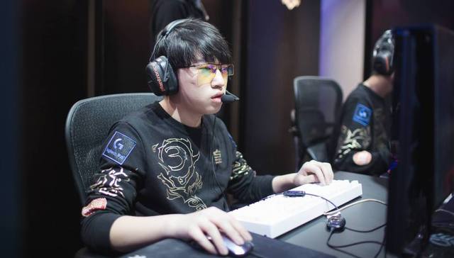 他的崛起不 他的崛起不