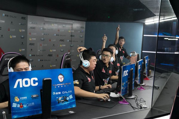 而是对阵容 而是对阵容